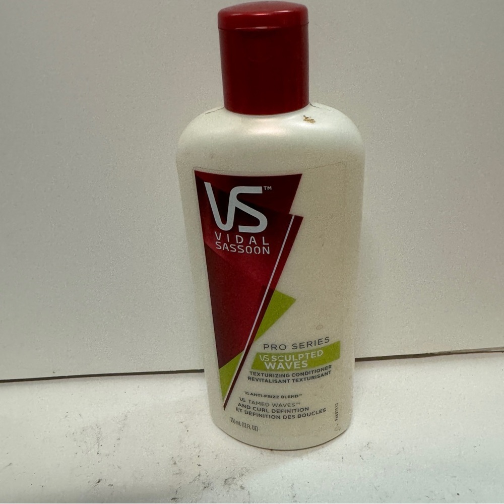 Vidal Sassoon Waves Texturizing Conditioner 12 OZ